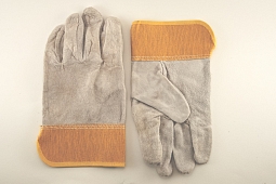 Перчатки спилковые от Фабрики перчаток.